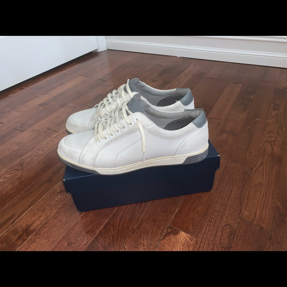 Cole Haan Sneaker